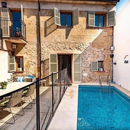 Townhouse In Gated Pool Pollença
